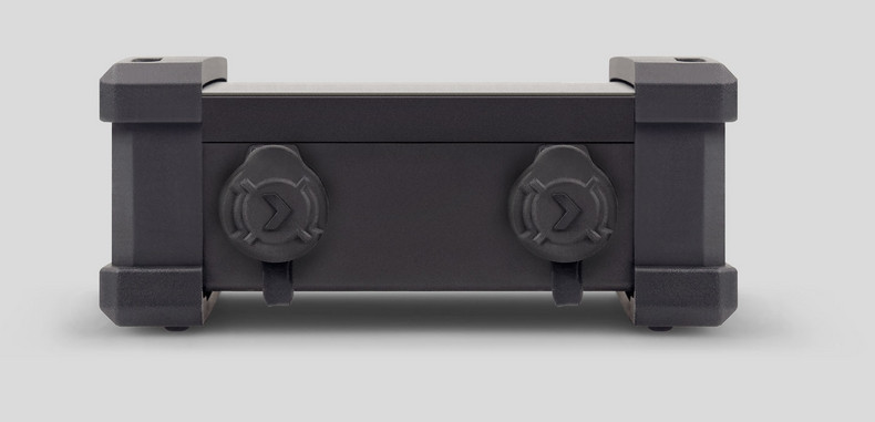 De TTSL® SB-XIO heeft een 5-polige en een 8-polige contrastekkeraansluiting met snelkoppeling